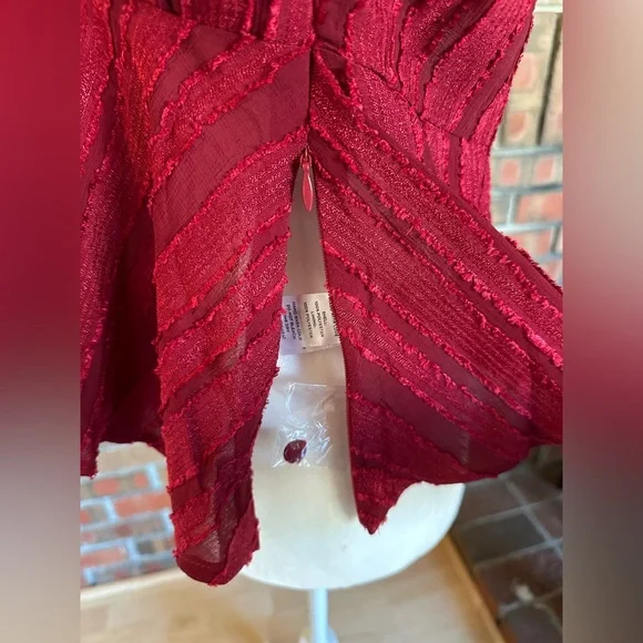 👗Lulu’s Spread the Cheer Wine Red Textured Square Neck Long Sleeve Top, size M - Picture 4 of 10